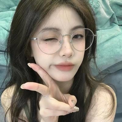 美丽的他第二季封面